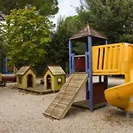 Domus Pacis فندق