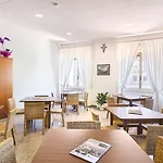 Hotel Domus Pacis Assisi