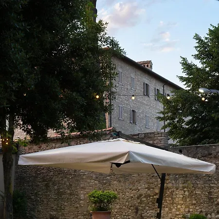 Domus Pacis Hotel