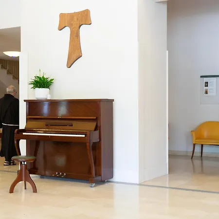 Domus Pacis 3* Ассизи