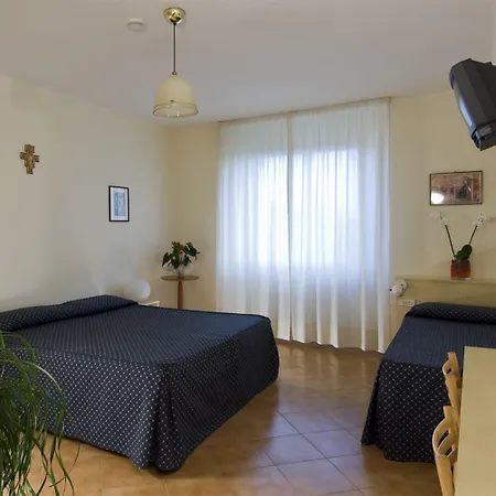 Отель Domus Pacis Ассизи