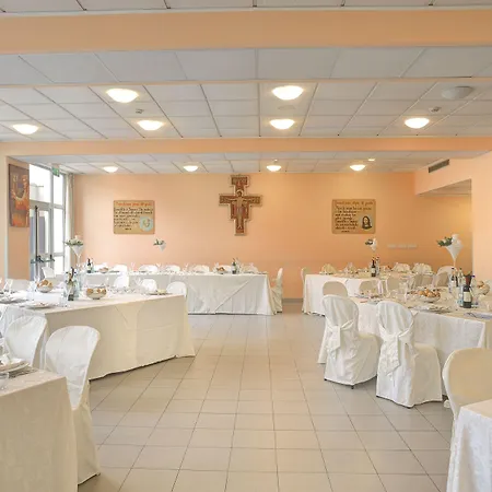 Domus Pacis 3* Ассизи