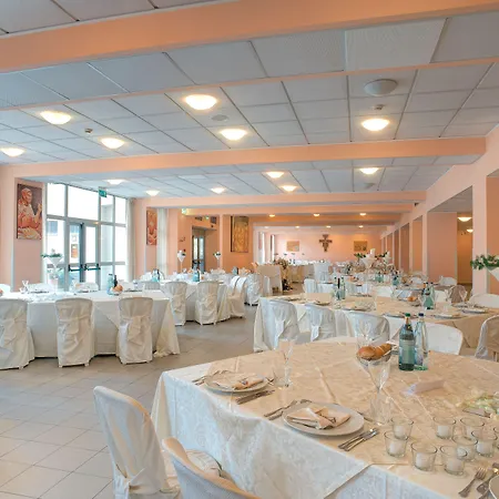 Отель Domus Pacis