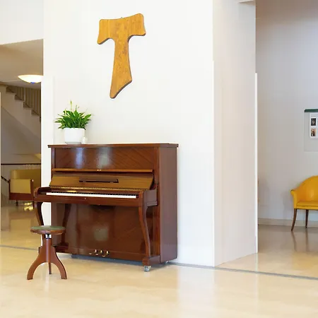 Domus Pacis 3* Ассизи