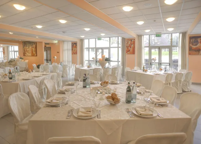 Hotel Domus Pacis 3*