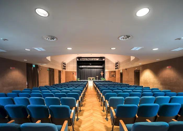 Hotel Domus Pacis 3*